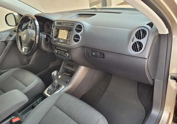 Volkswagen Tiguan cena 59800 przebieg: 140000, rok produkcji 2013 z Drezdenko małe 704